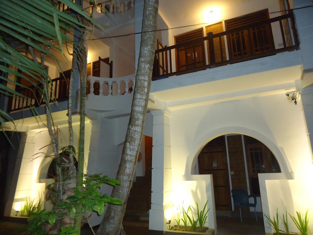 Sky Garden Mini Hotel Mirissa Exterior photo