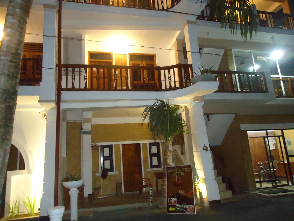 Sky Garden Mini Hotel Mirissa Exterior photo