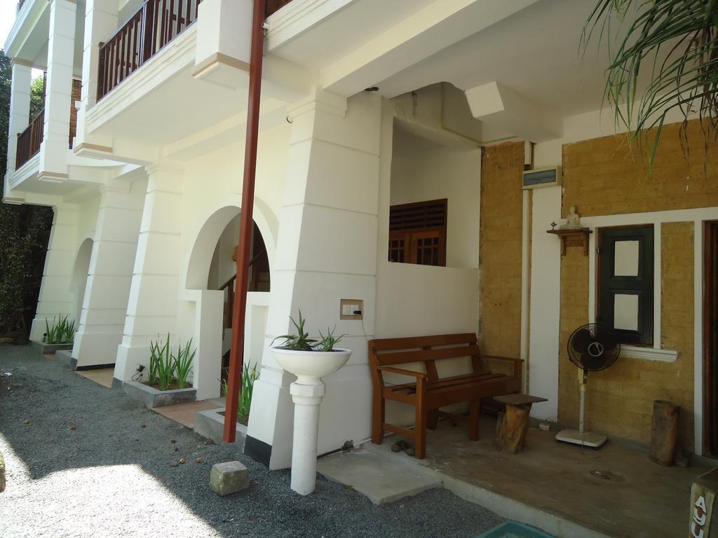 Sky Garden Mini Hotel Mirissa Exterior photo