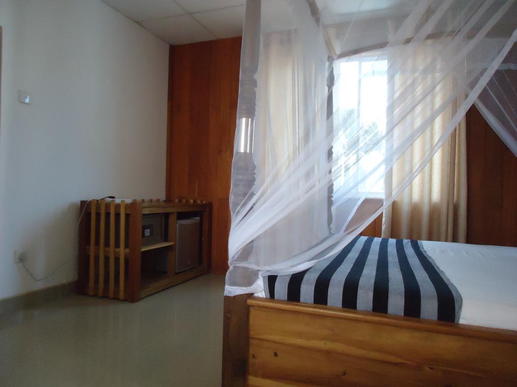 Sky Garden Mini Hotel Mirissa Exterior photo